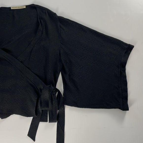 BALENCIAGA PARIS Black Silk Kimono Sleeve Top. 36. - Picture 2 of 16